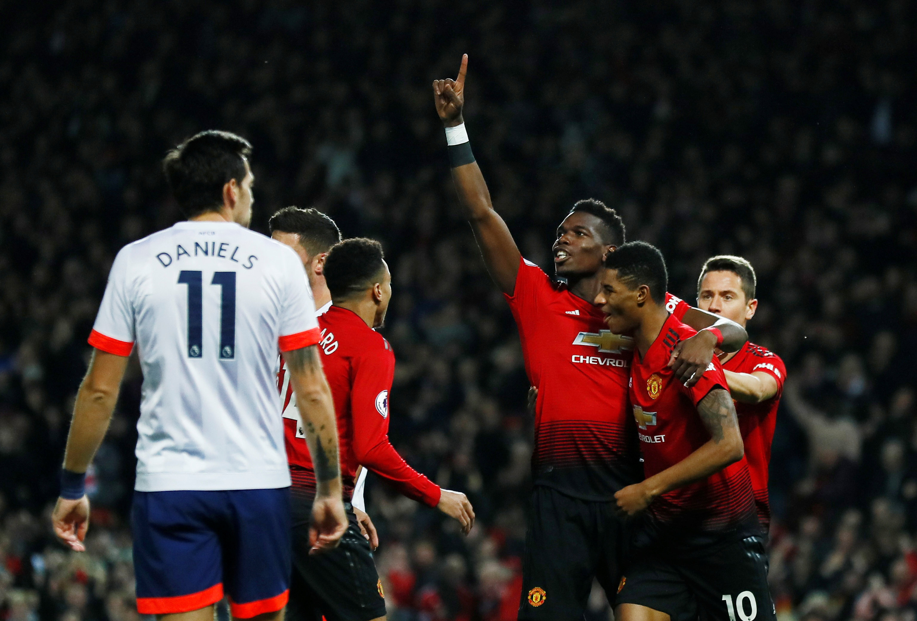 狮因伤缺阵 狮因伤缺阵